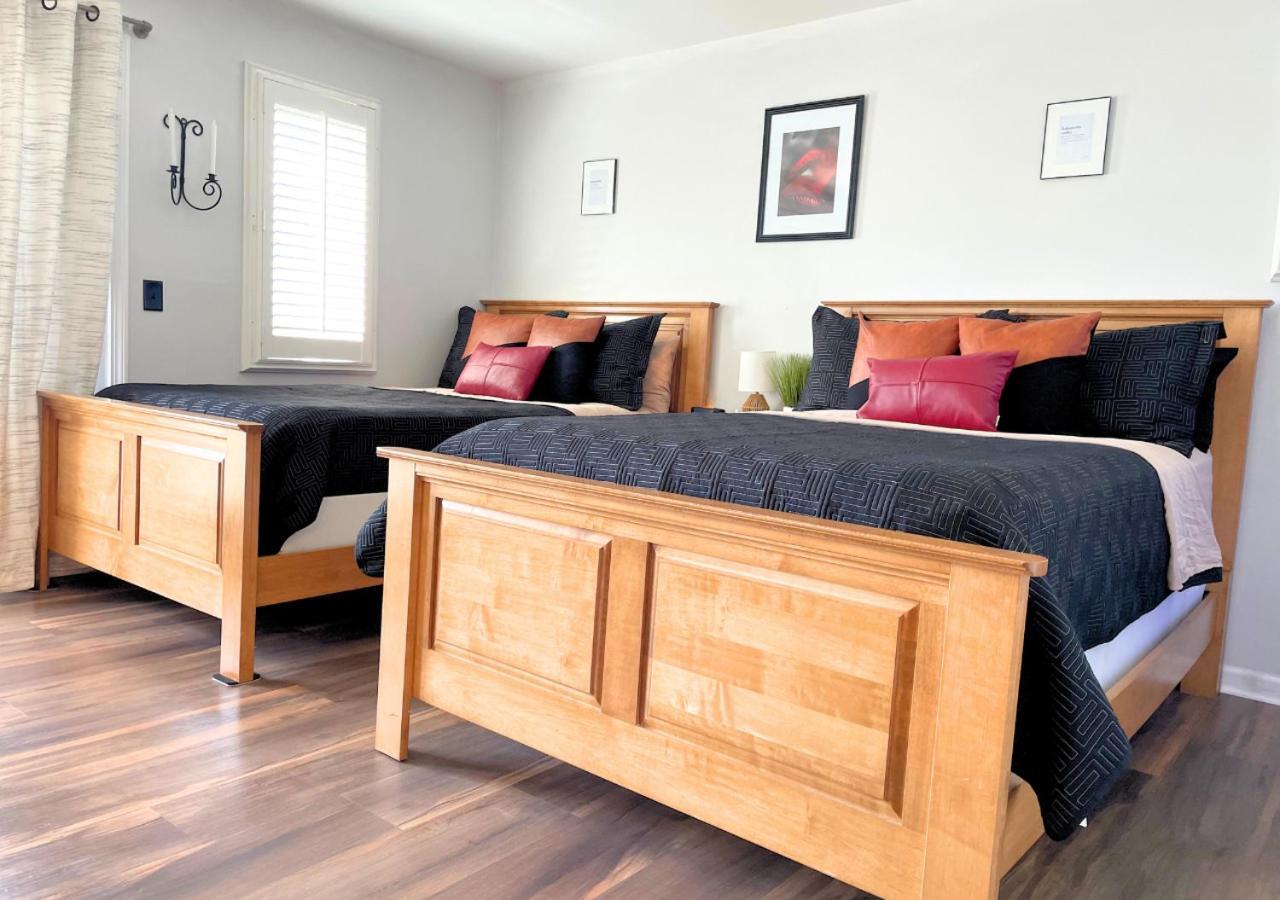 Getaway Villa- 3 Mins To Mohegan- Fully Stocked With Two Full Beds & Fireplace- Jacuzzi, Saltwater Pools, Sauna Norwich Extérieur photo